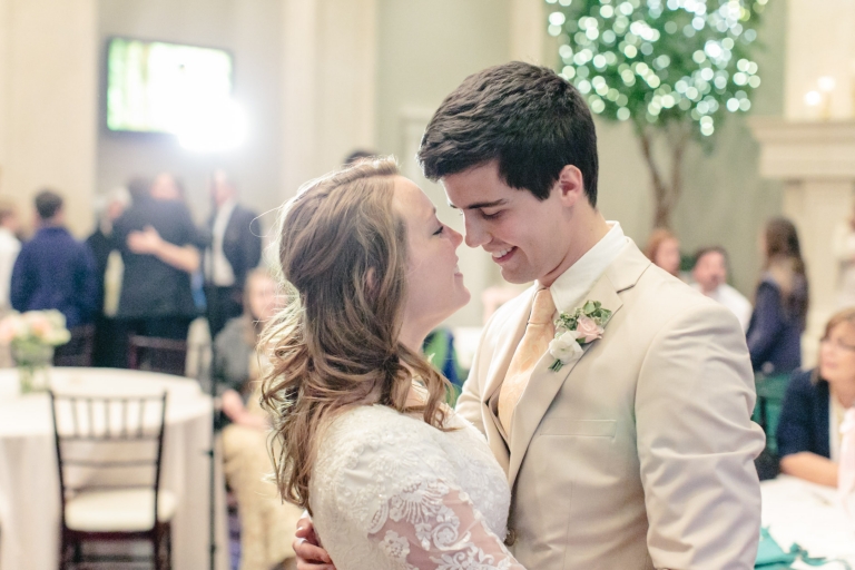EK-Studios-Utah-Wedding-Photographers-SLC-temple-spring-blossoms-Sleepy-ridge-wedding-reception038-Blog(pp_w768_h512)