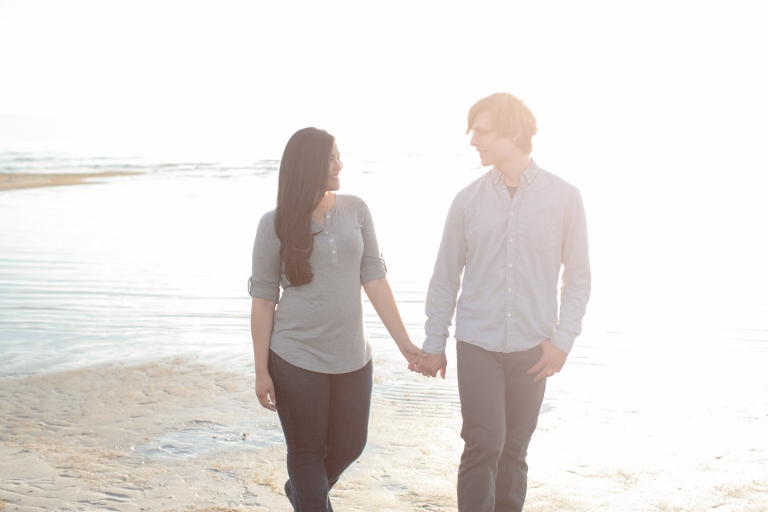 EK-Studios-Utah-Wedding-Photographers-Engagements-great-salt-lake-beach030-Blog(pp_w768_h512)