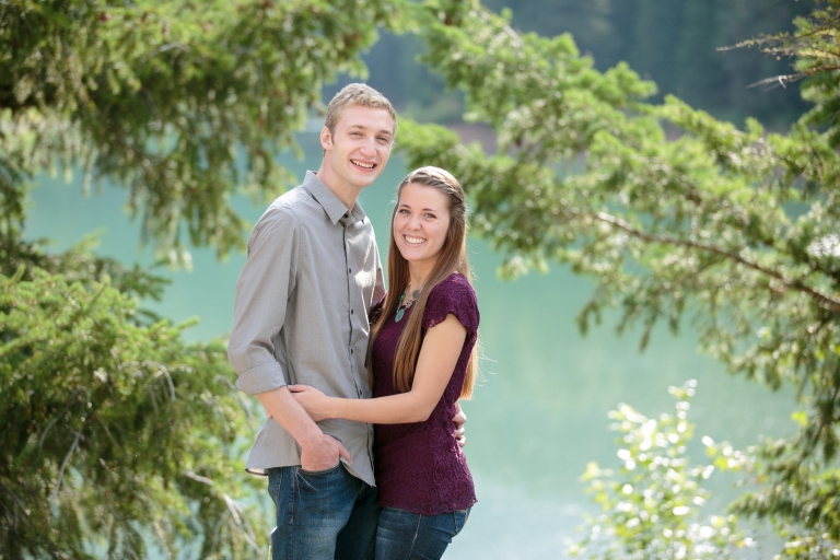 EK-Studios-Utah-Wedding-Photographers-mountain-lake-Engagements016-Blog(pp_w768_h512)