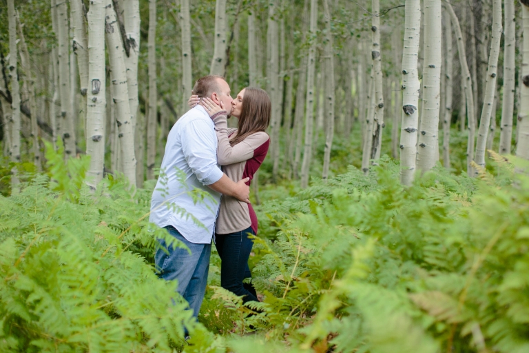 EK-Studios-Utah-Wedding-Photographers-Engagements-in-the-mountains-aspens-pines016-Blog(pp_w768_h512)
