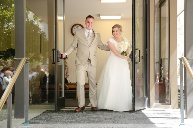 EK-Studios-Utah-Wedding-Photographers-SLC-Temple-wedding-Joseph-Smith-Memorial-Building-reception005-Blog(pp_w768_h512)