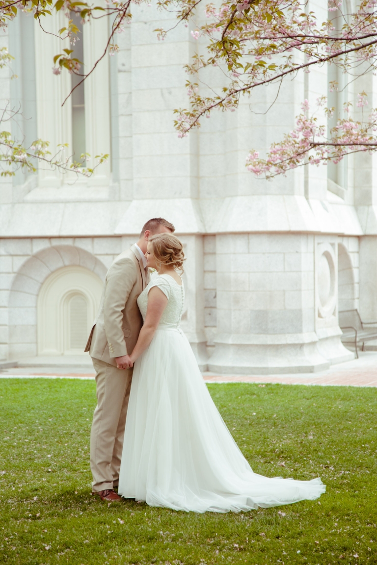EK-Studios-Utah-Wedding-Photographers-SLC-Temple-wedding-Joseph-Smith-Memorial-Building-reception016-Blog(pp_w768_h1152)