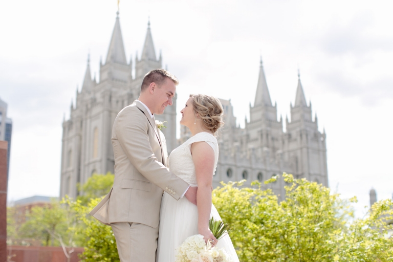 EK-Studios-Utah-Wedding-Photographers-SLC-Temple-wedding-Joseph-Smith-Memorial-Building-reception030-Blog(pp_w768_h512)