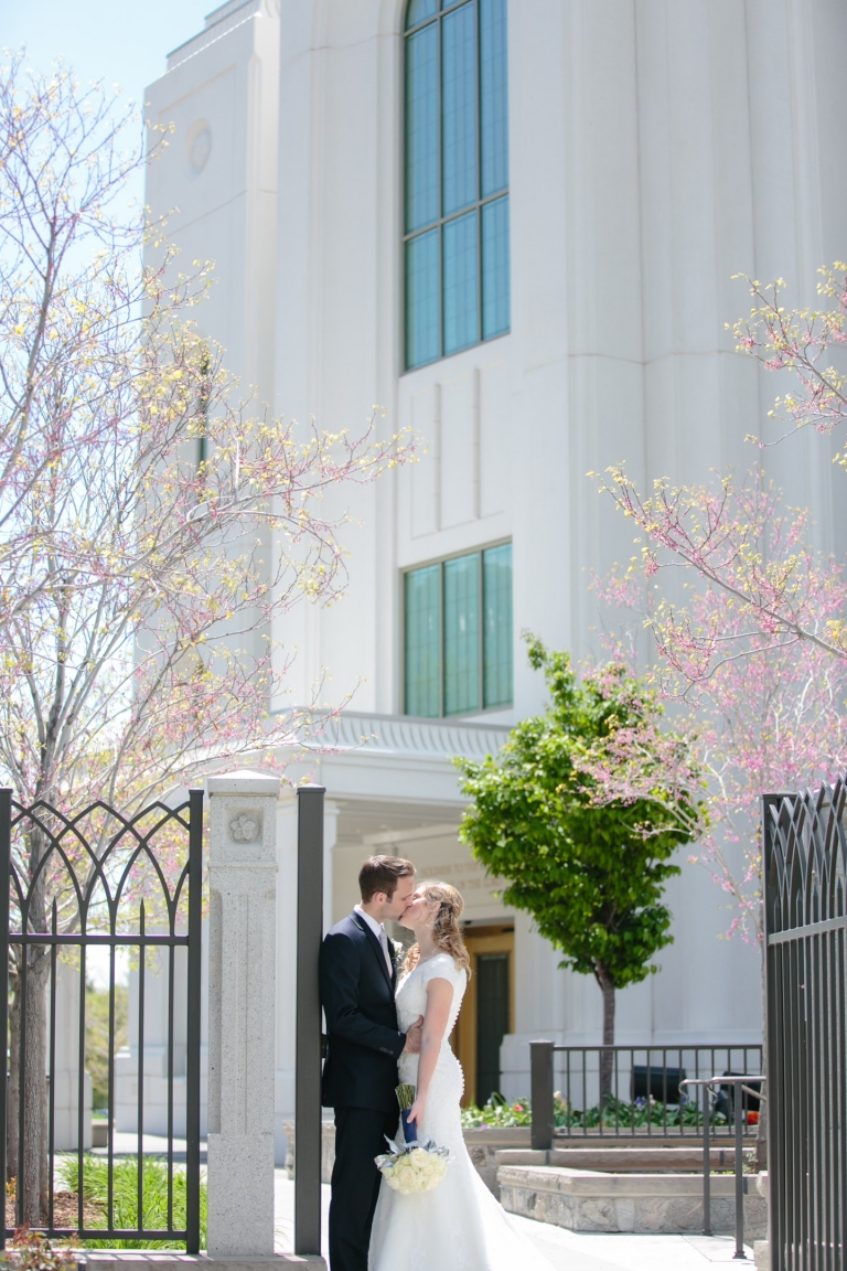 EK-Studios-Utah-Wedding-Photographers-Brigham-City-Temple-wedding029-Blog(pp_w768_h1152)