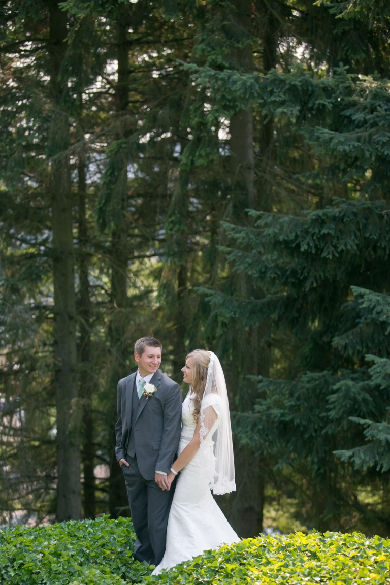 EK-Studios-Utah-Wedding-Photographers-Seattle-WA-Temple-Wedding-Photography015-Blog(pp_w768_h1152)