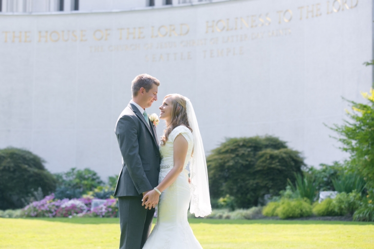 EK-Studios-Utah-Wedding-Photographers-Seattle-WA-Temple-Wedding-Photography016-Blog(pp_w768_h512)