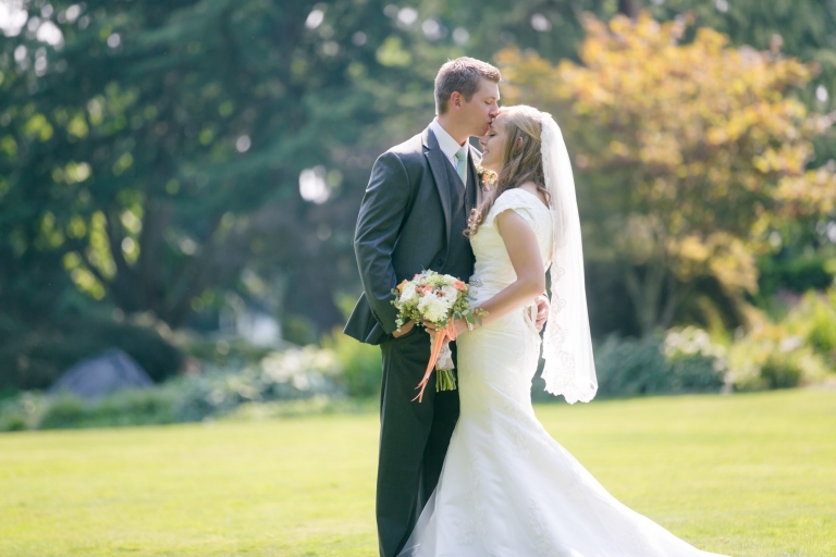 EK-Studios-Utah-Wedding-Photographers-Seattle-WA-Temple-Wedding-Photography019-Blog(pp_w768_h512)