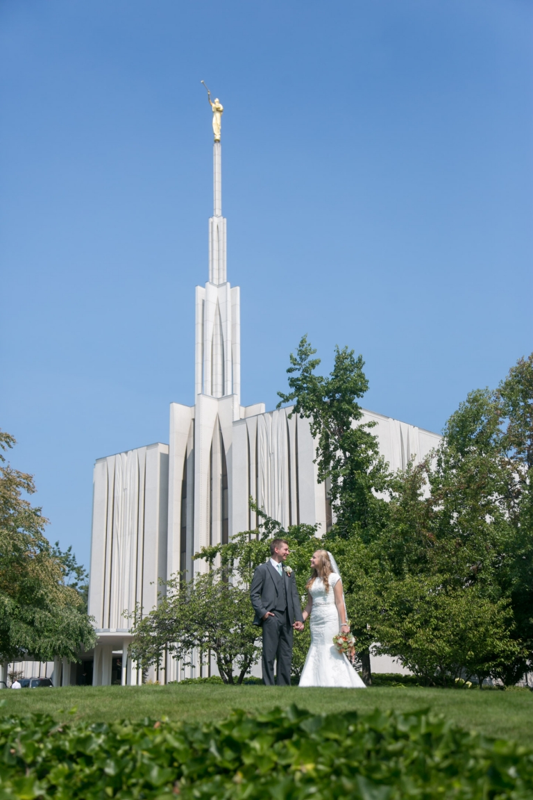 EK-Studios-Utah-Wedding-Photographers-Seattle-WA-Temple-Wedding-Photography020-Blog(pp_w768_h1152)