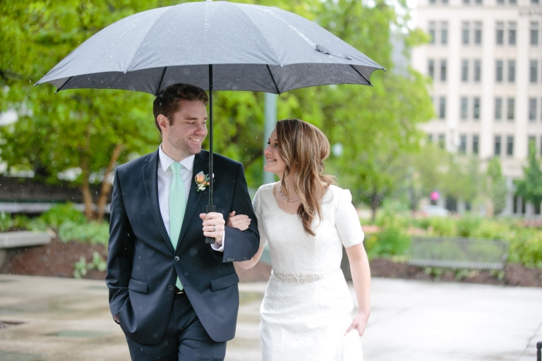 EK-Studios-Utah-Wedding-Photographers-SLC-temple-wedding-rainy-day012-Blog(pp_w768_h512)