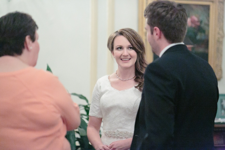 EK-Studios-Utah-Wedding-Photographers-SLC-temple-wedding-rainy-day022-Blog(pp_w768_h512)
