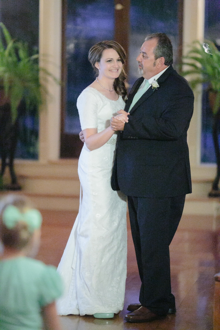 EK-Studios-Utah-Wedding-Photographers-SLC-temple-wedding-rainy-day030-Blog(pp_w768_h1152)