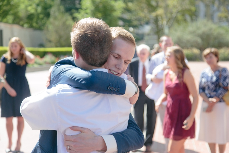EK-Studios-Utah-Wedding-Photographers-Wedding-photography-utah-SLC-temple009-Blog(pp_w768_h512)