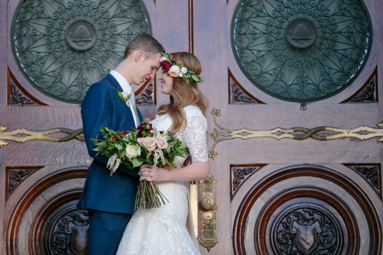 EK-Studios-Utah-Wedding-Photographers-Wedding-photography-utah-SLC-temple013-Blog(pp_w768_h512)