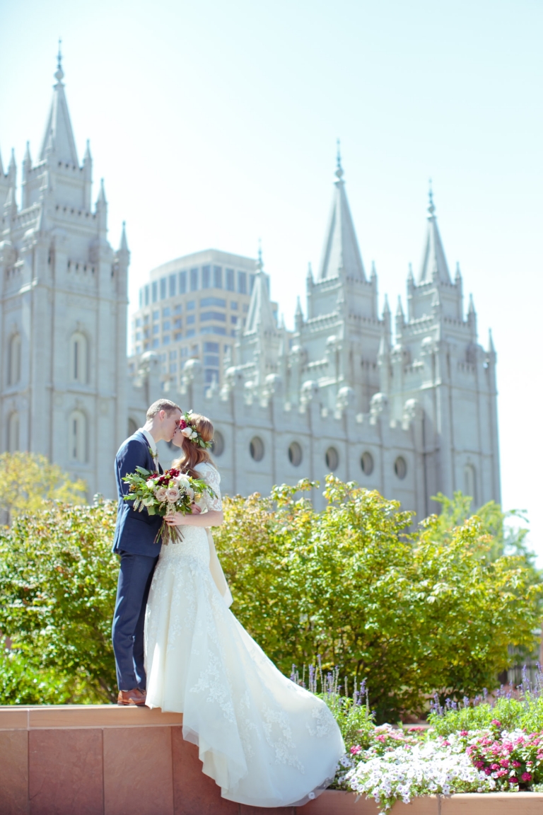 EK-Studios-Utah-Wedding-Photographers-Wedding-photography-utah-SLC-temple014-Blog(pp_w768_h1152)