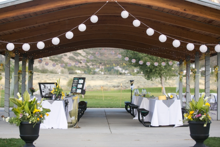 EK-Studios-Utah-Wedding-Photographers-SLC-temple-wedding-reception-granite-park-sandy026-Blog(pp_w768_h512)