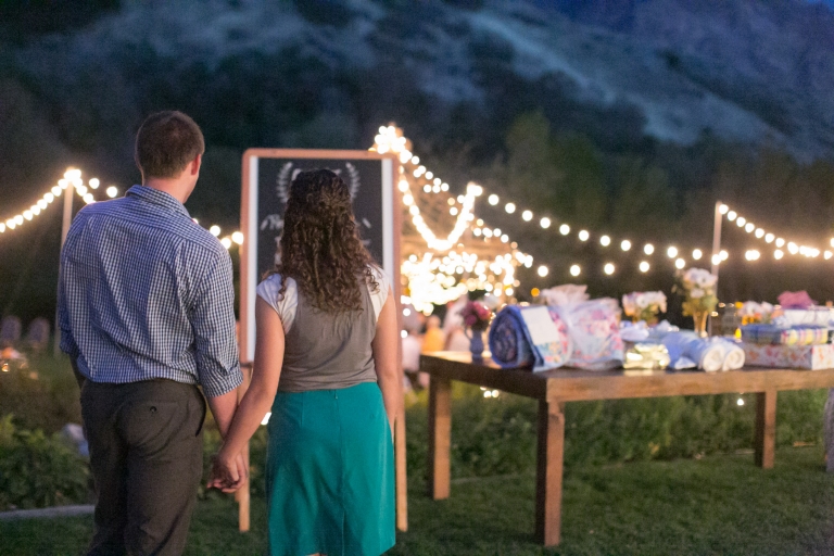 EK-Studios-Utah-Wedding-Photographers-Timpanogos-Temple-wedding-unique-outdoor-reception-042-Blog1(pp_w768_h512)