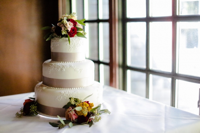 EK-Studios-Utah-Wedding-Photographers-Log-Haven-Wedding-Reception050-Blog(pp_w768_h511)