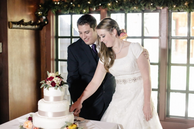 EK-Studios-Utah-Wedding-Photographers-Log-Haven-Wedding-Reception062-Blog(pp_w768_h511)