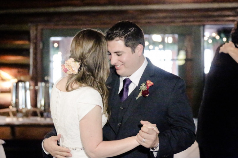 EK-Studios-Utah-Wedding-Photographers-Log-Haven-Wedding-Reception063-Blog(pp_w768_h511)