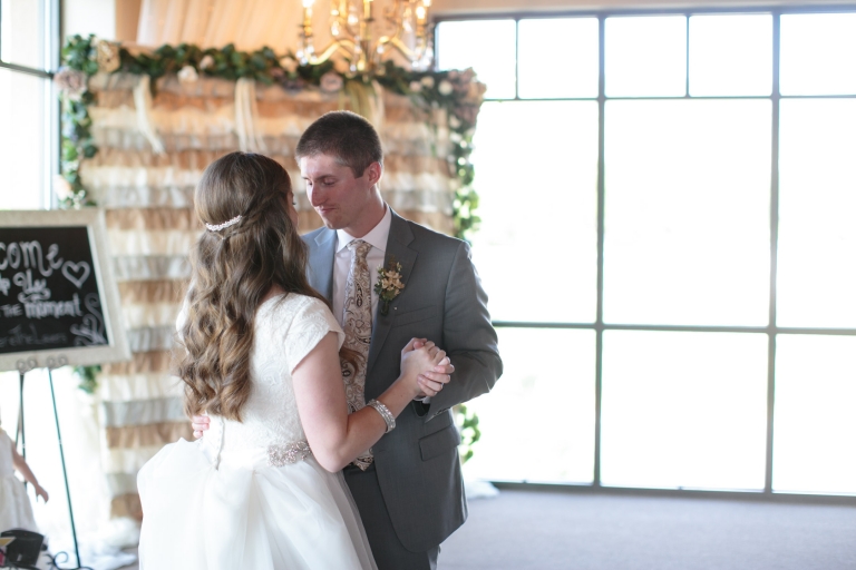 EK-Studios-Utah-Wedding-Photographers-Utah-wedding-photography041-Blog(pp_w768_h512)