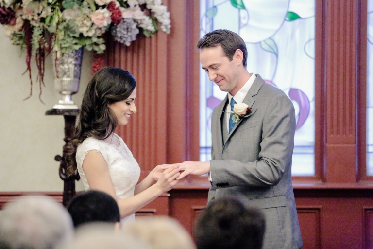 EK-Studios-Utah-Wedding-Photographers-Weddinc-Ceremony018-Blog(pp_w768_h512)