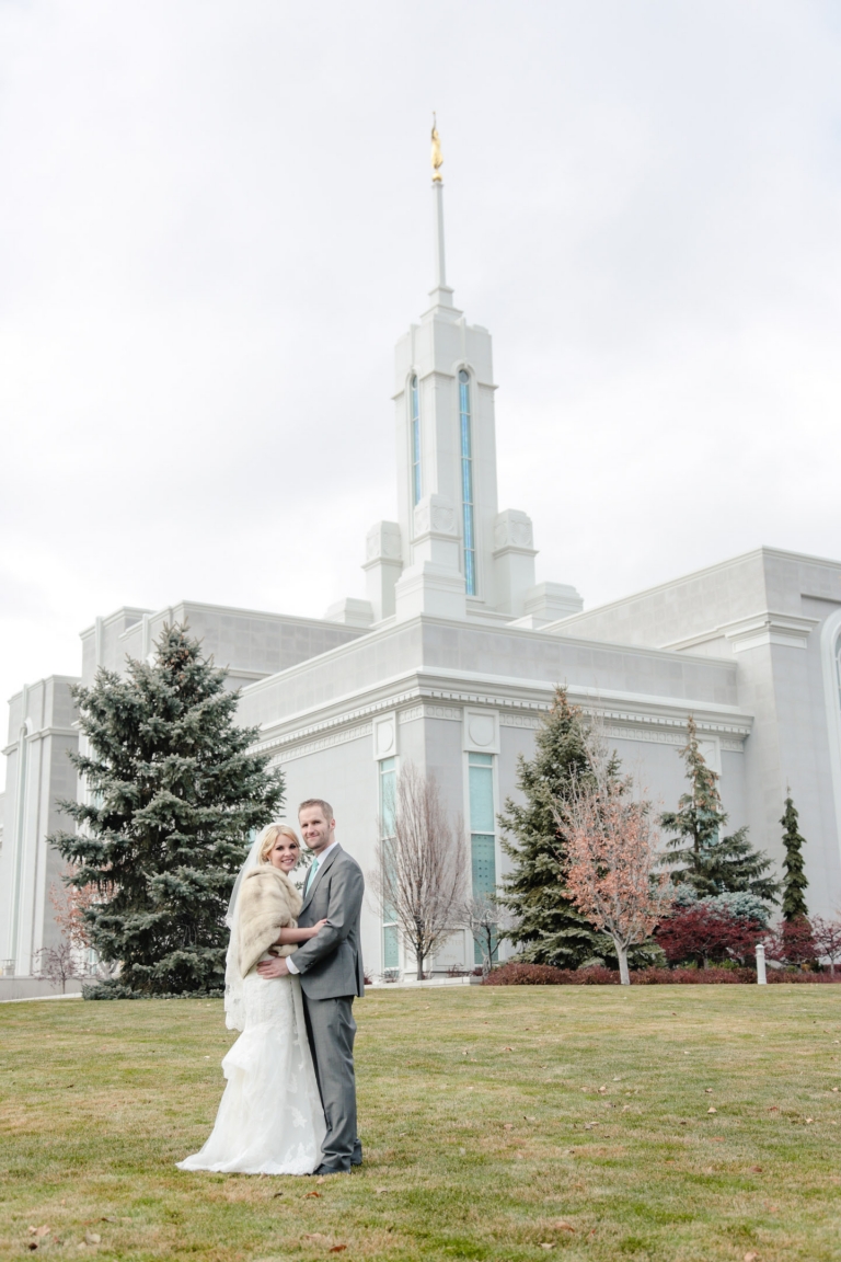 EK-Studios-Utah-Wedding-Photographers-Timpanogos-Temple-wedding-reception-La-Jolla-Groves024-Blog(pp_w768_h1152)