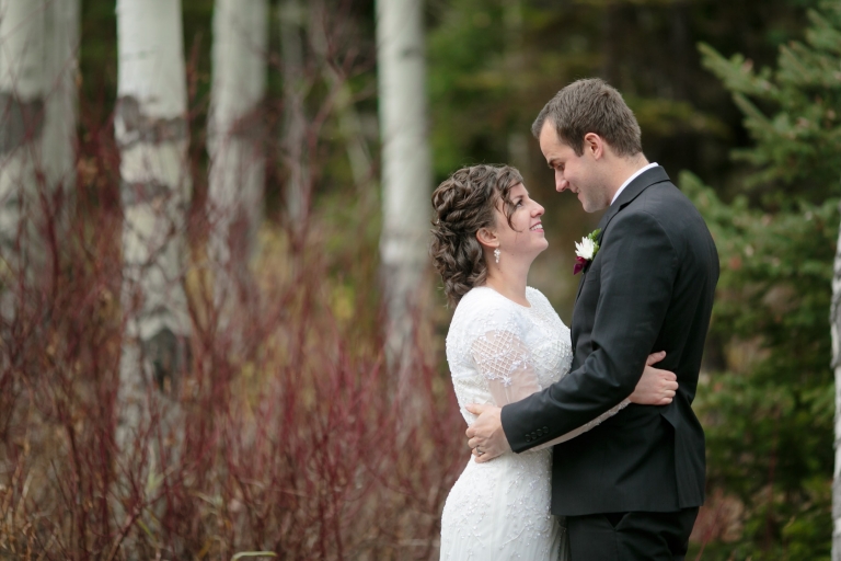 EK-Studios-Utah-Wedding-Photographers-Bridals-2015-10-30-Kinsey-Paul015-Blog(pp_w768_h512)