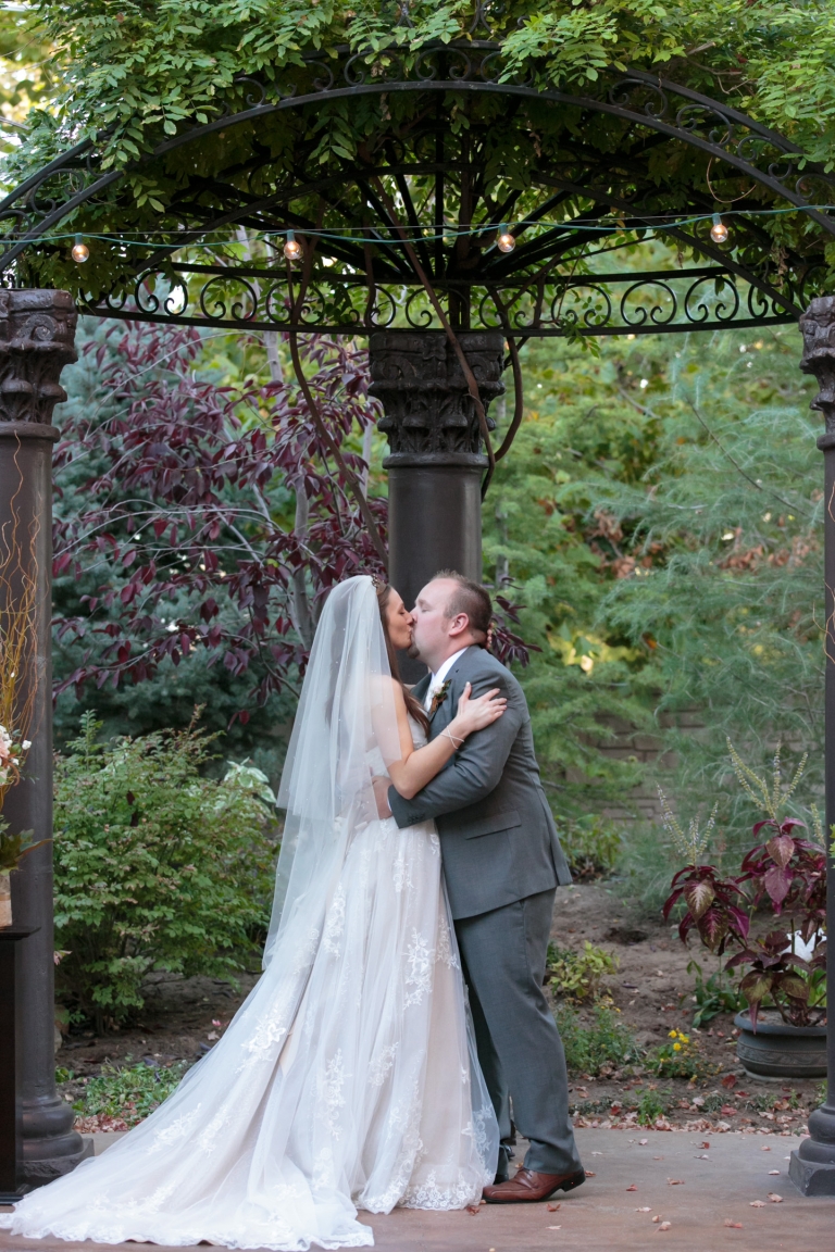 Wedding-2015-10-16-Sarah-Ryan-Utah-Wedding-Photographers-EK-Studios-Photo-Video-016(pp_w768_h1152)