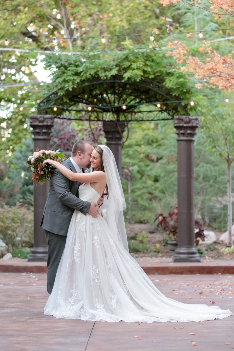 Wedding-2015-10-16-Sarah-Ryan-Utah-Wedding-Photographers-EK-Studios-Photo-Video-023(pp_w768_h1152)