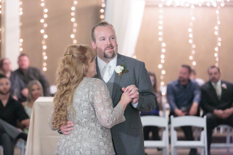 Wedding-2015-10-16-Sarah-Ryan-Utah-Wedding-Photographers-EK-Studios-Photo-Video-045(pp_w768_h512)