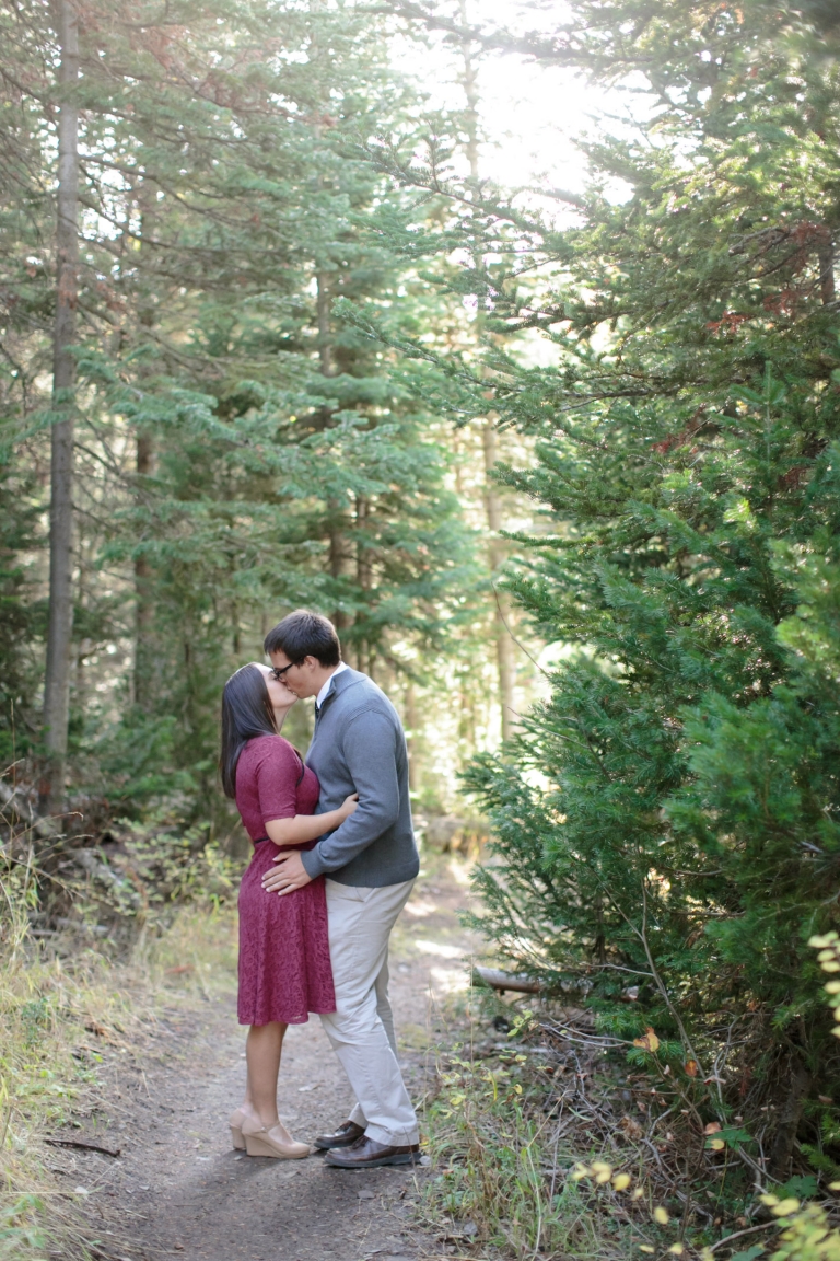 EK-Studios-Utah-Wedding-Photographers-Fall-Canyon-Engagements018-Blog(pp_w768_h1152)