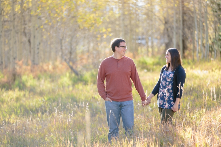 EK-Studios-Utah-Wedding-Photographers-Fall-Canyon-Engagements019-Blog(pp_w768_h512)
