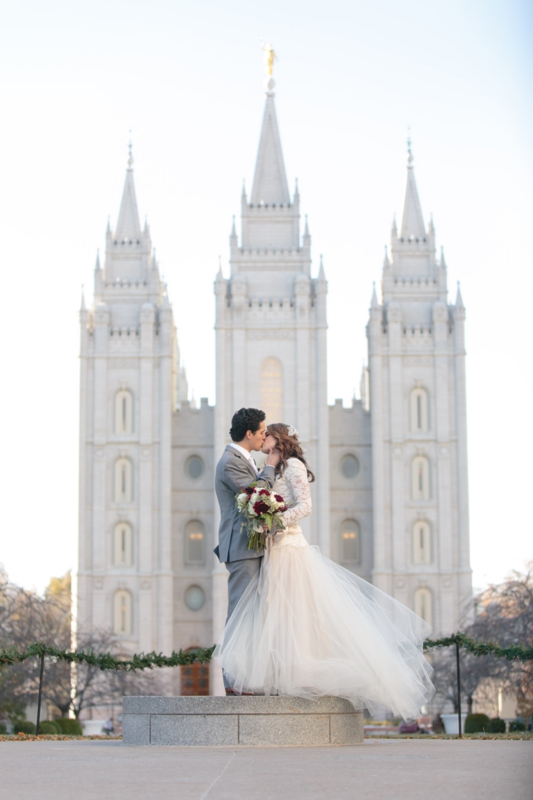 EK-Studios-Utah-Wedding-Photographers-Wedding-SLC-Temple-Sleepy-Ridge-Reception-Utah015-Blog(pp_w768_h1152)