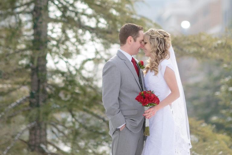 EK-Studios-Utah-Wedding-Photographers-SLC-Temple-Wedding-Reception-Joseph-Smith-Memorial-Building009-Blog(pp_w768_h512)