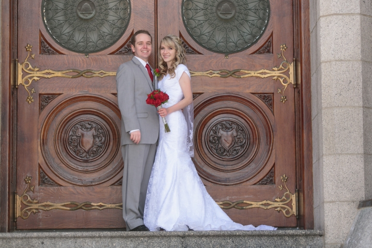 EK-Studios-Utah-Wedding-Photographers-SLC-Temple-Wedding-Reception-Joseph-Smith-Memorial-Building010-Blog(pp_w768_h512)