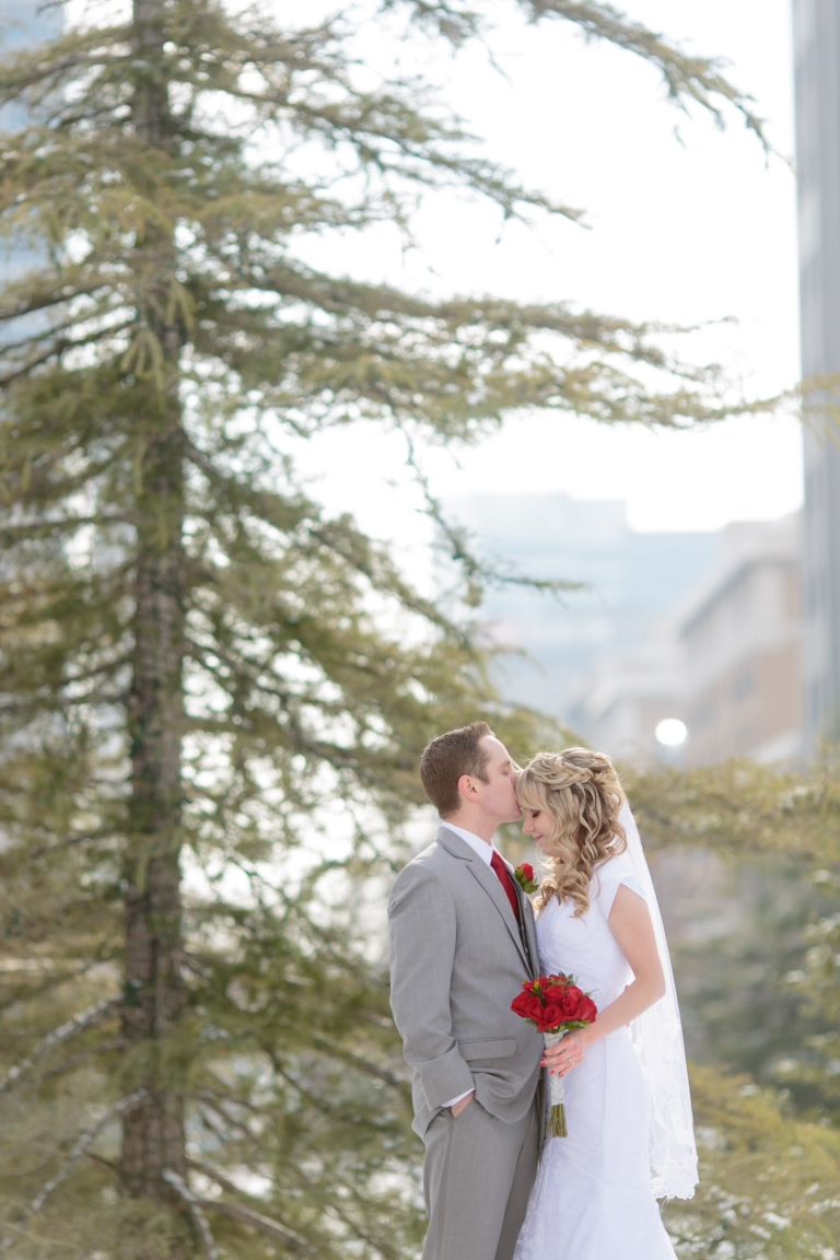 EK-Studios-Utah-Wedding-Photographers-SLC-Temple-Wedding-Reception-Joseph-Smith-Memorial-Building012-Blog(pp_w768_h1152)