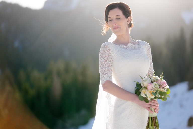 EK-Studios-Utah-Wedding-Photographers-Bridals-in-the-mountians-Utah016-Blog(pp_w768_h512)