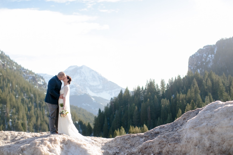 EK-Studios-Utah-Wedding-Photographers-Bridals-in-the-mountians-Utah022-Blog(pp_w768_h512)