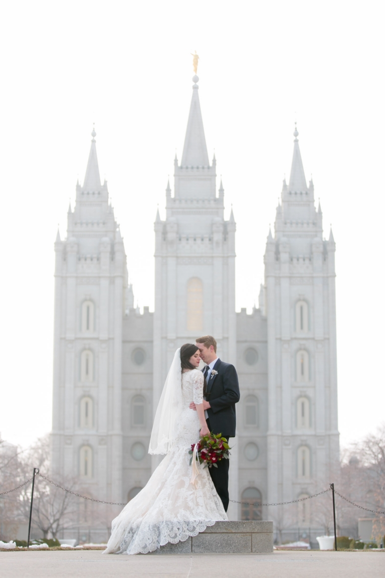 EK-Studios-Utah-Wedding-Photographers-Salt-lake-temple-wedding-heritage-gardens-reception014-Blog(pp_w768_h1152)