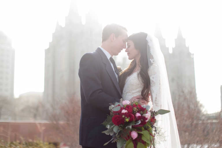 EK-Studios-Utah-Wedding-Photographers-Salt-lake-temple-wedding-heritage-gardens-reception015-Blog(pp_w768_h512)