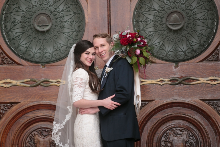 EK-Studios-Utah-Wedding-Photographers-Salt-lake-temple-wedding-heritage-gardens-reception016-Blog(pp_w768_h512)