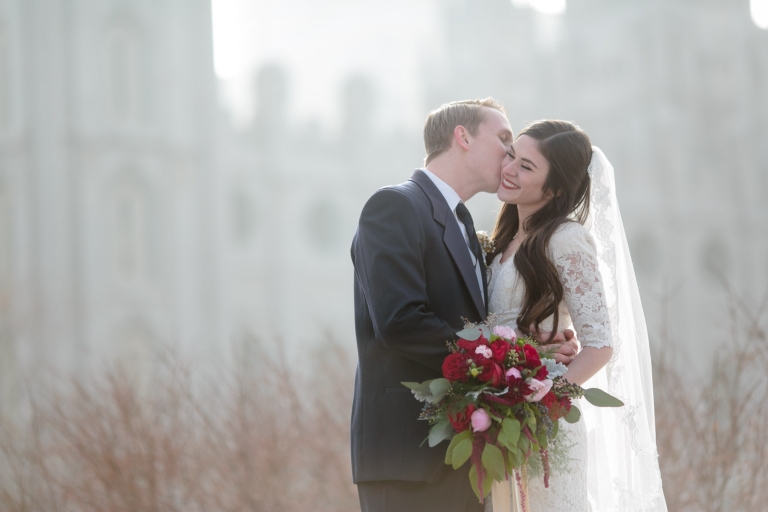 EK-Studios-Utah-Wedding-Photographers-Salt-lake-temple-wedding-heritage-gardens-reception021-Blog(pp_w768_h512)