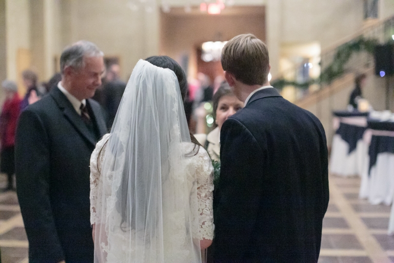 EK-Studios-Utah-Wedding-Photographers-Salt-lake-temple-wedding-heritage-gardens-reception043-Blog(pp_w768_h512)