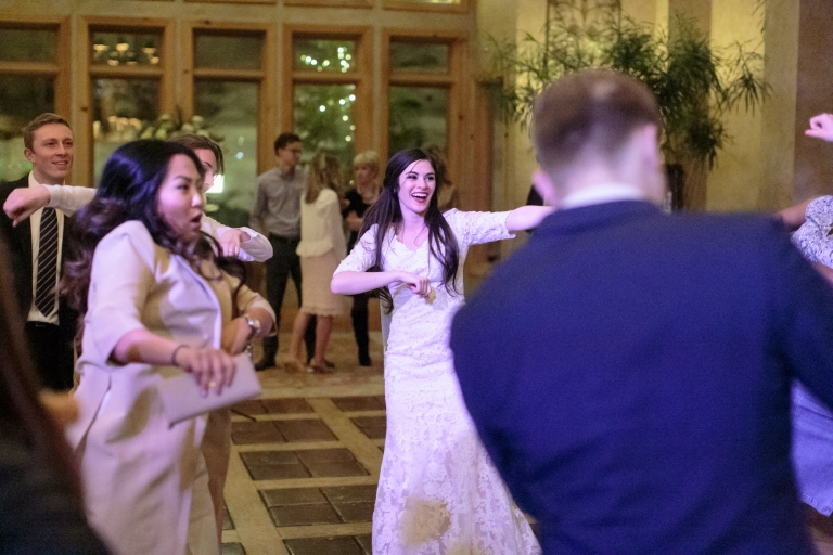 EK-Studios-Utah-Wedding-Photographers-Salt-lake-temple-wedding-heritage-gardens-reception052-Blog(pp_w768_h512)