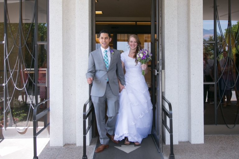 EK-Studios-Utah-Wedding-Photographers-Jordan-River-Temple-Wedding004-Blog(pp_w768_h512)