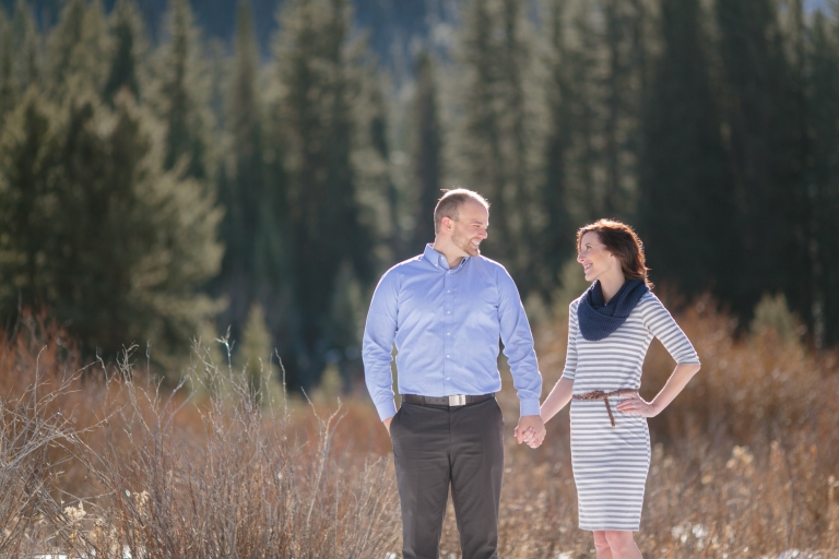 EK-Studios-Utah-Wedding-Photographers-Winter-Engagements-Mountains-UT010-Blog(pp_w768_h512)