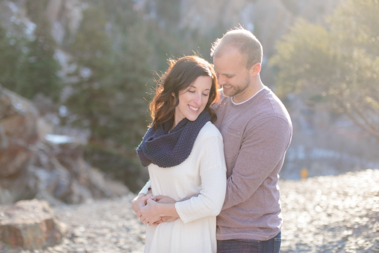 EK-Studios-Utah-Wedding-Photographers-Winter-Engagements-Mountains-UT015-Blog(pp_w768_h512)