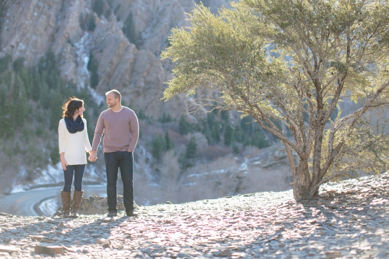 EK-Studios-Utah-Wedding-Photographers-Winter-Engagements-Mountains-UT024-Blog(pp_w768_h512)