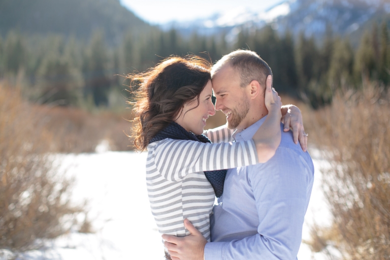 EK-Studios-Utah-Wedding-Photographers-Winter-Engagements-Mountains-UT026-Blog(pp_w768_h512)