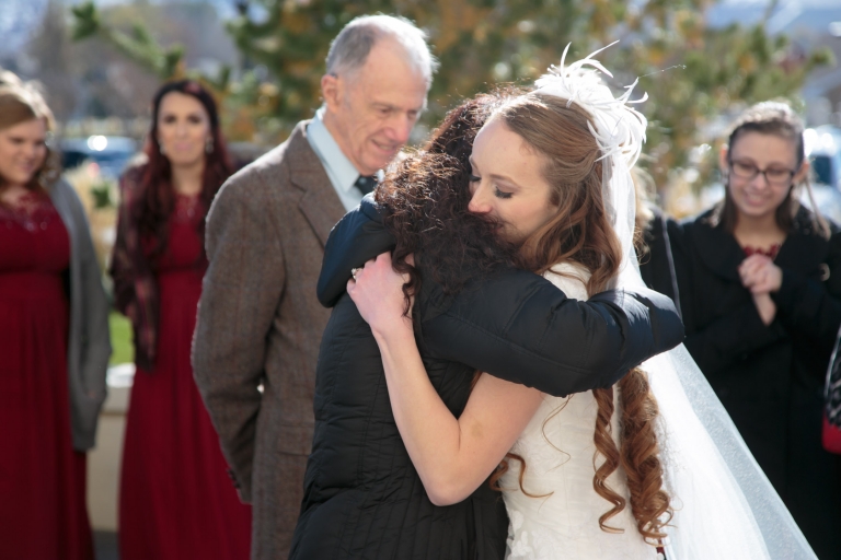 EK-Studios-Utah-Wedding-Photographers-Payson-Temple-Wedding006-Blog(pp_w768_h512)
